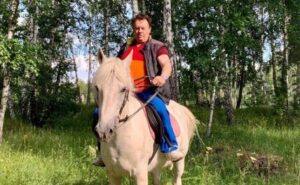 ОБЩЕСТВО